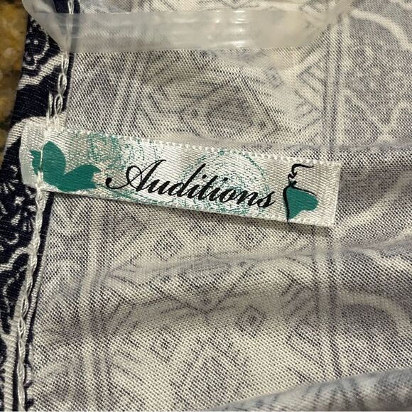 Navy Blue & White Boho Print Wrap Style Long Sleeve Dress Size L Made in USA - Picture 12 of 12